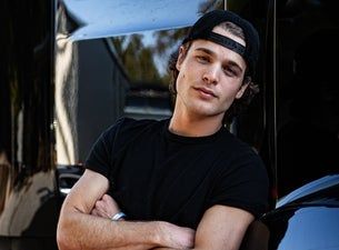 Max McNown  The Summer Vacation Tour